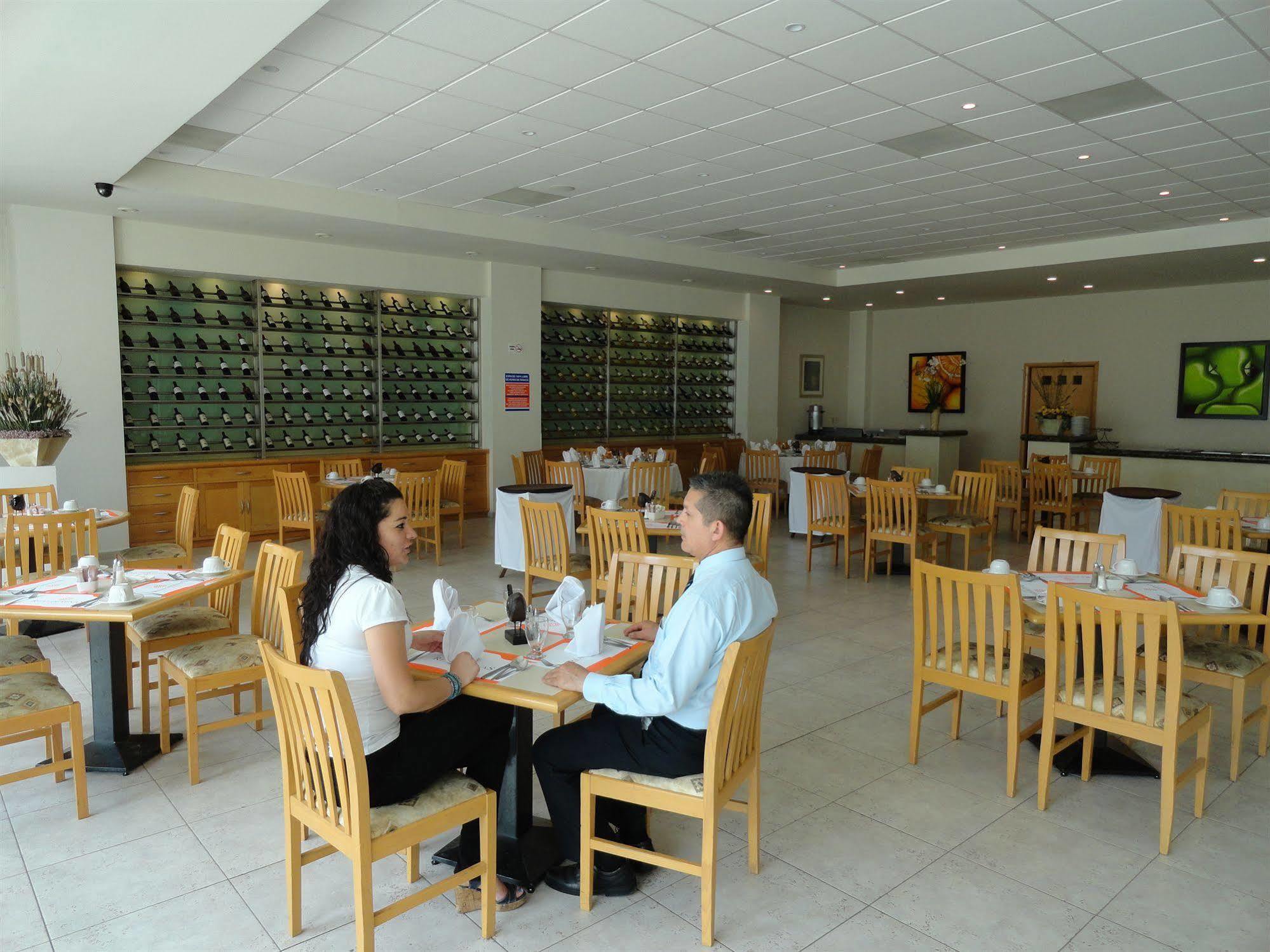 Hotel Real De Minas Bajio Леон Экстерьер фото